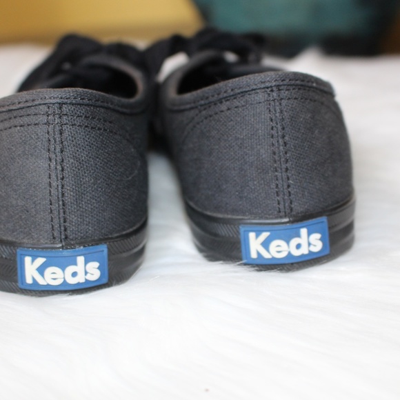 Keds, black canvas lace up sneakers - Picture 5 of 8